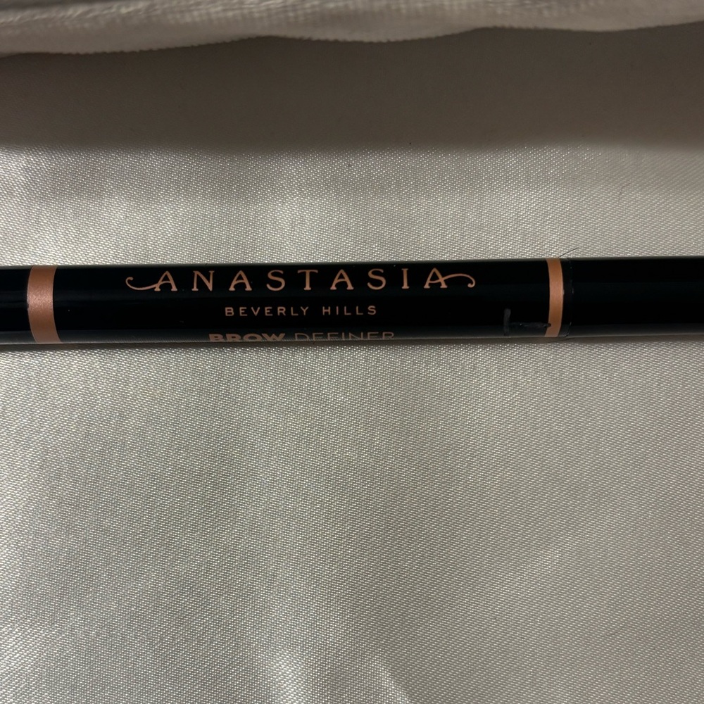 Anastasia Beverly Hills Brow Definer - Ebony